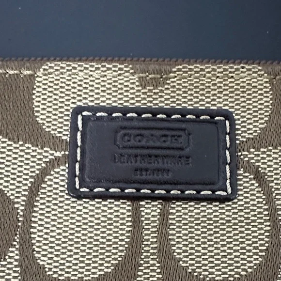 Coach Signature Brown and Tan Wristlet with Coach Hang Tag.Small. EUC - Picture 2 of 14
